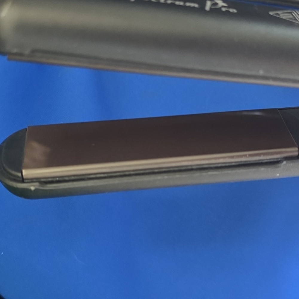 NIB ISO Professional Super Spectrum Pro Ceramic Ionic Hair Straightener - Black - Picture 8 of 12